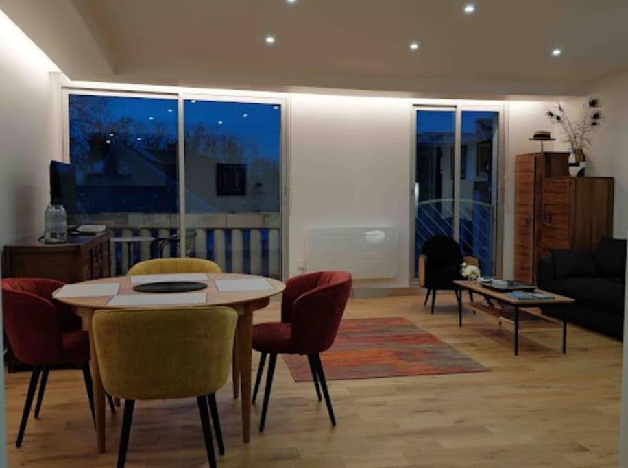 Le Joyau Des Parcs Classe 4 Etoiles Appartement Central Au Calme Avec Terrasse วิชี ภายนอก รูปภาพ