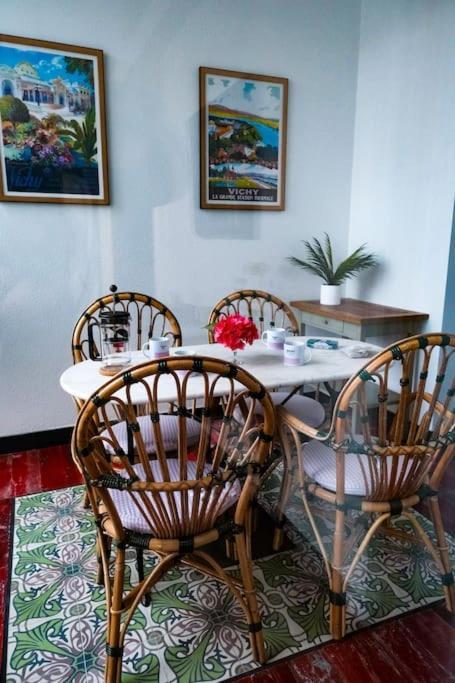 Le Joyau Des Parcs Classe 4 Etoiles Appartement Central Au Calme Avec Terrasse วิชี ภายนอก รูปภาพ