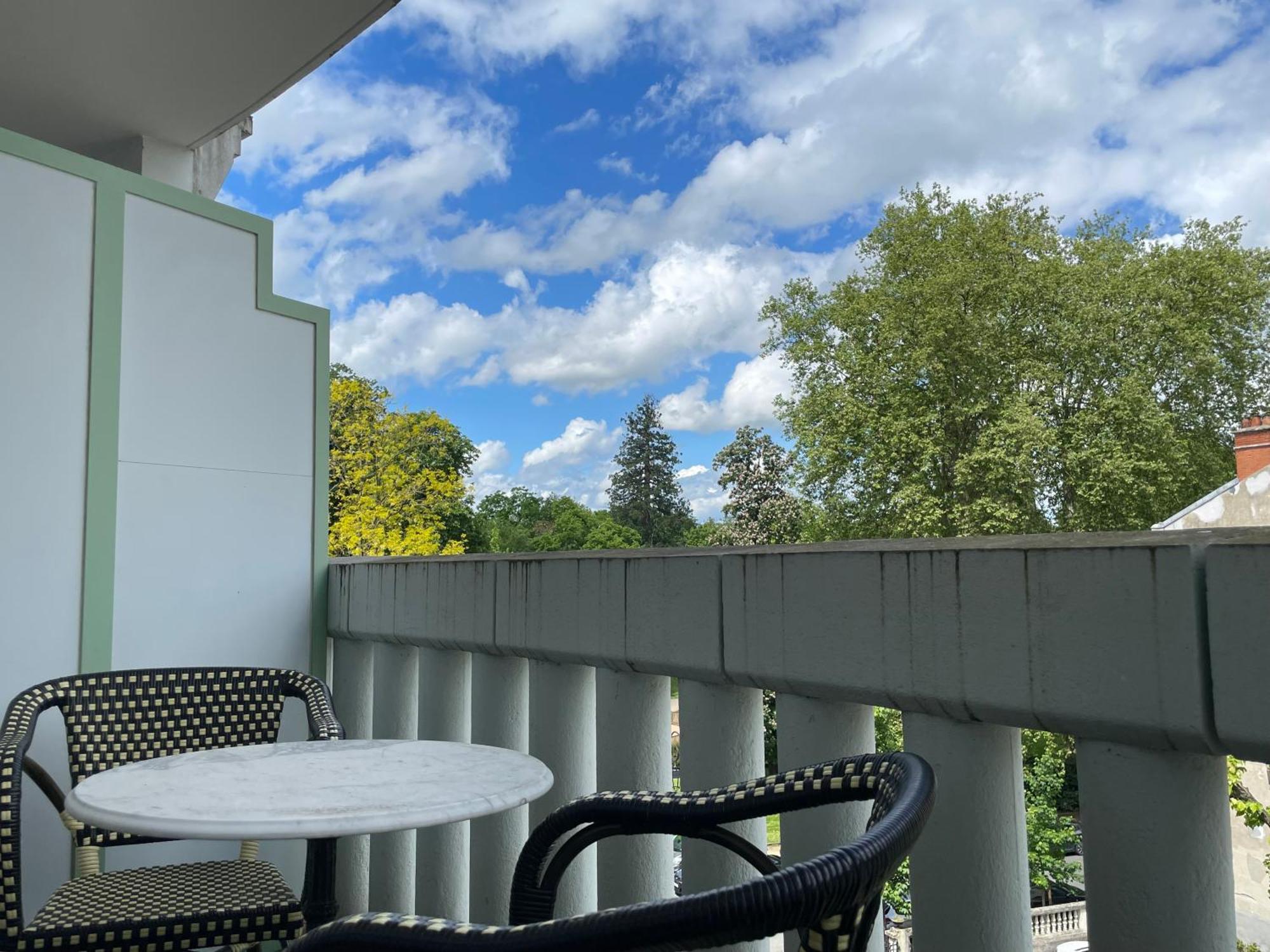 Le Joyau Des Parcs Classe 4 Etoiles Appartement Central Au Calme Avec Terrasse วิชี ภายนอก รูปภาพ